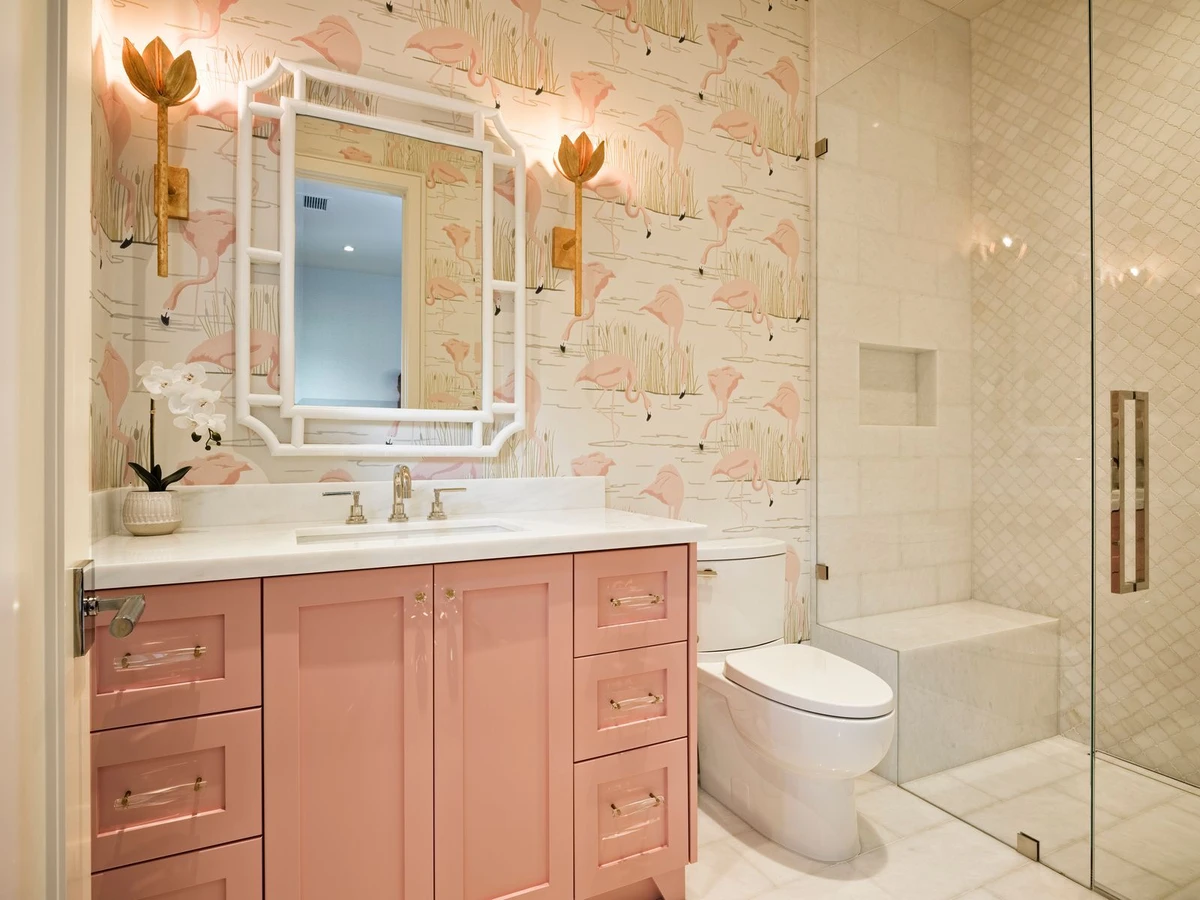 Jupiter Farms — guest bath with flamingo wallpaper and pink lacquer