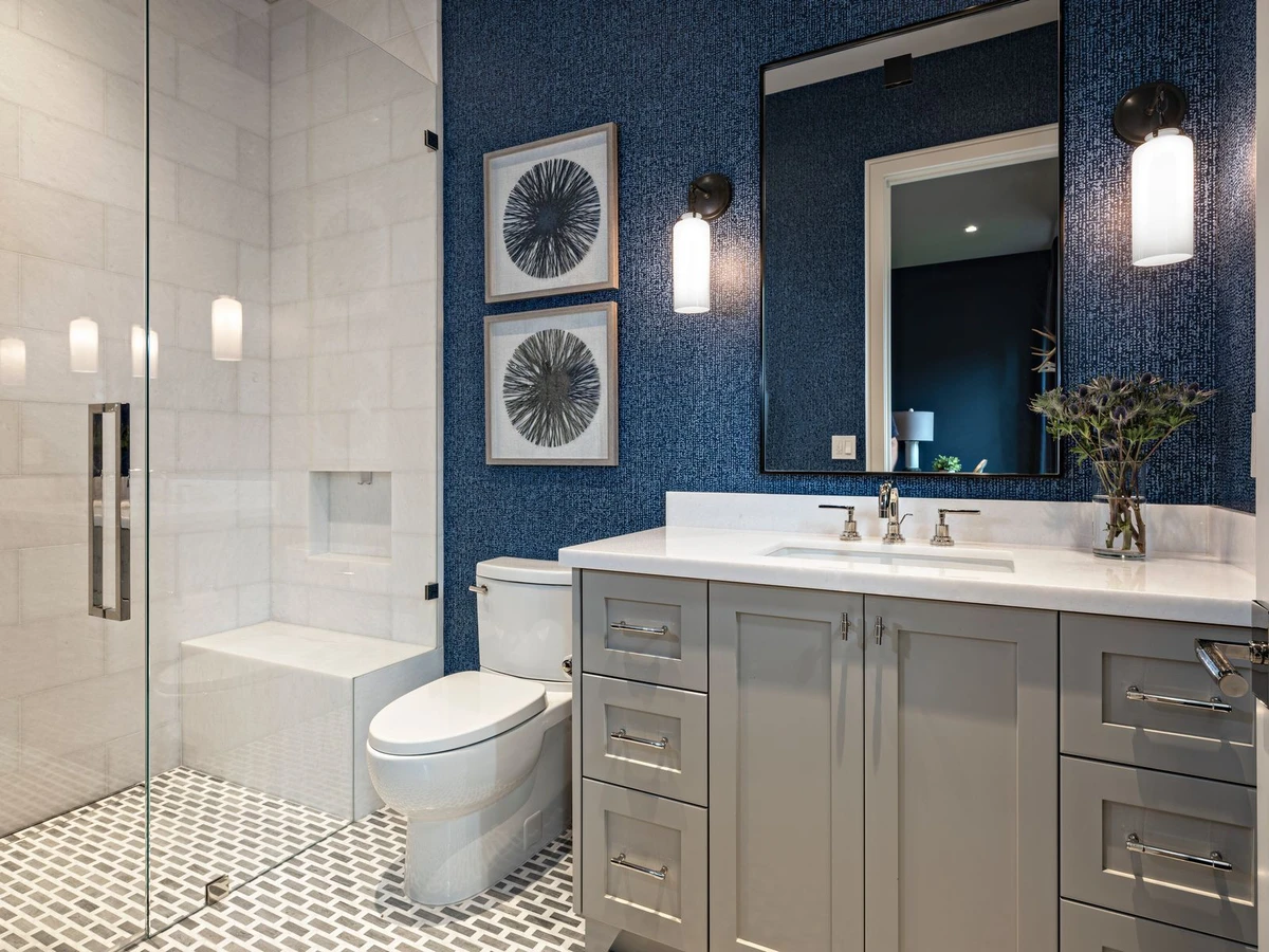 Jupiter Farms — bathroom with navy accent wall and mosaic floor