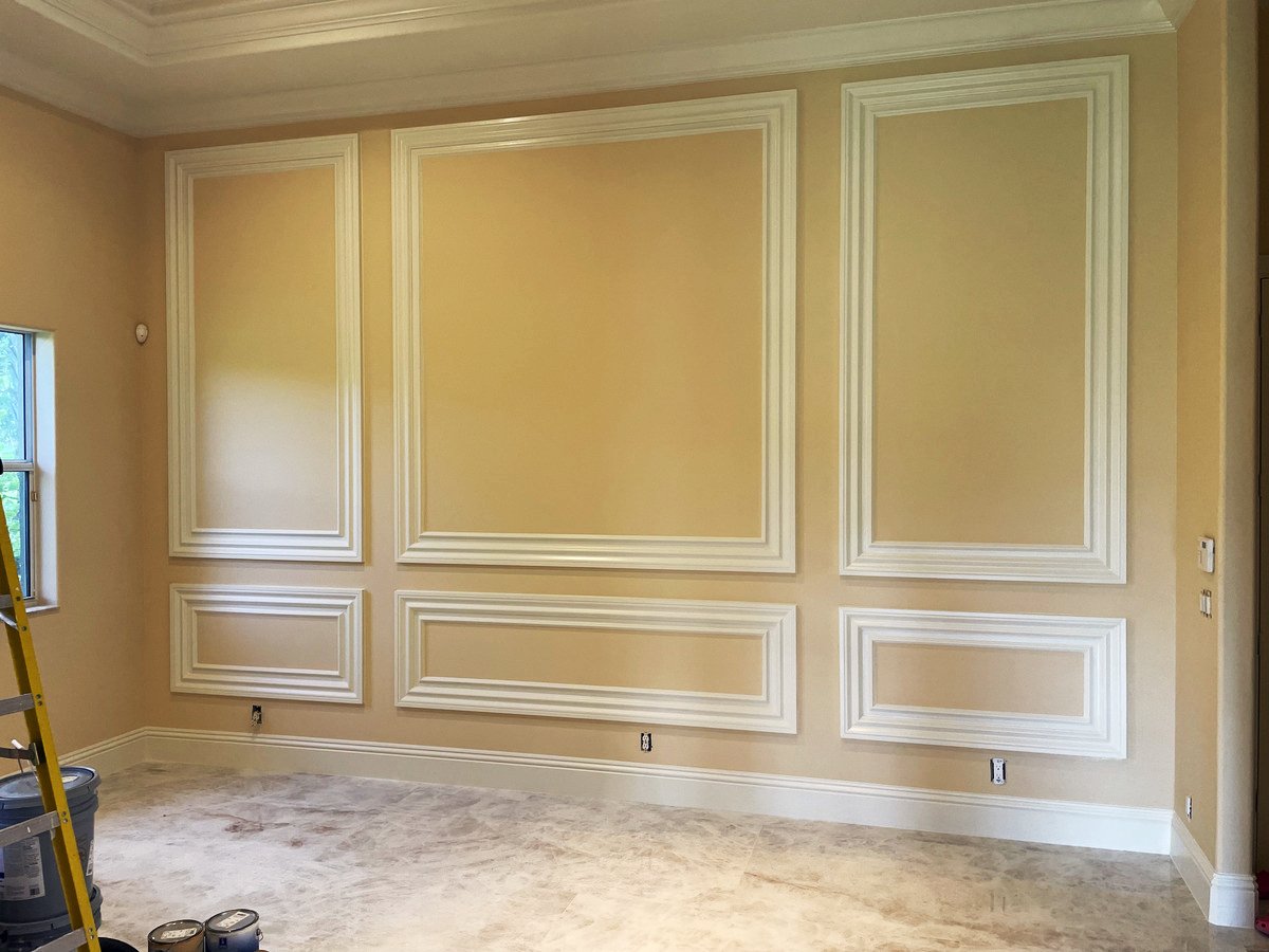 General contractor managing residential construction project in South Florida